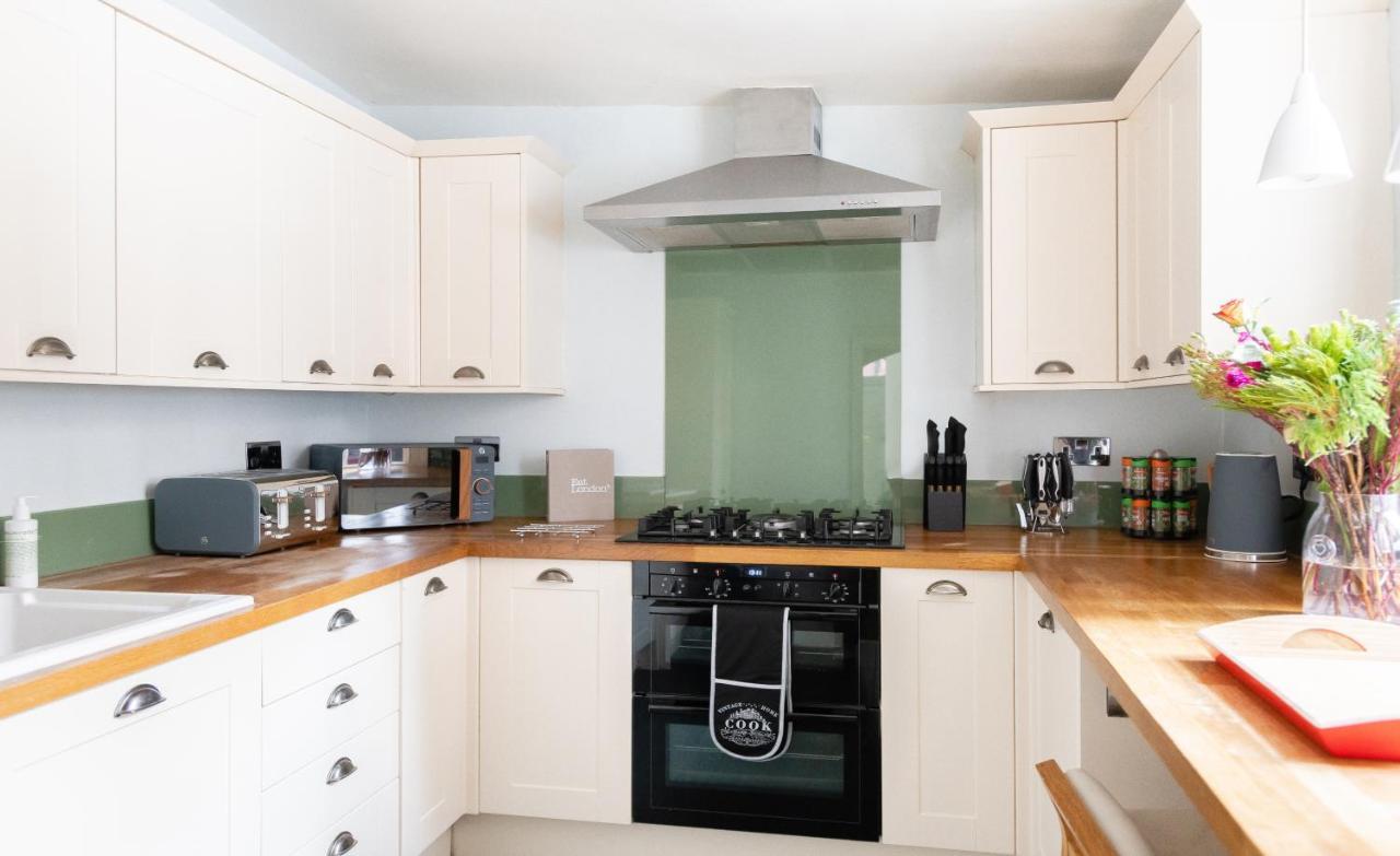 The Euston Square Escape - Modern And Central 4Bdr Home London Ngoại thất bức ảnh